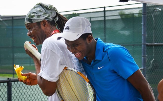 试图通过快 试图通过快